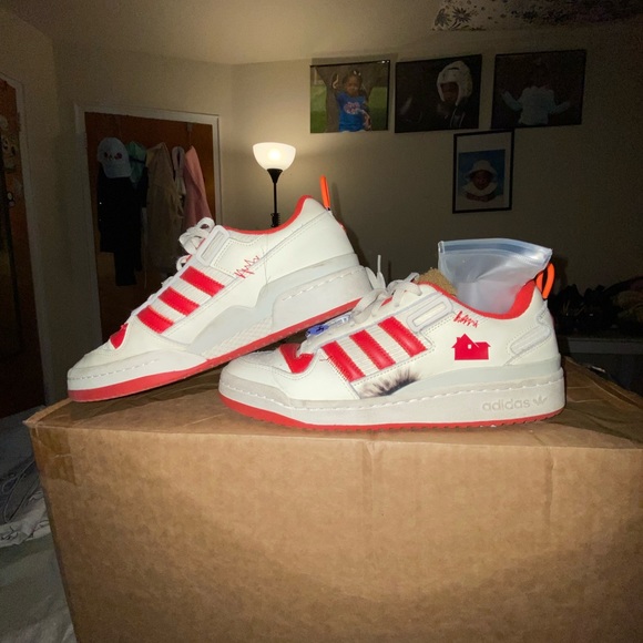 Lightly worn - Picture 2 of 7